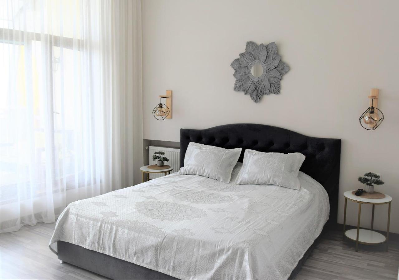 Apartment In Arcadia Palace With Sea View! Odesa Exterior photo